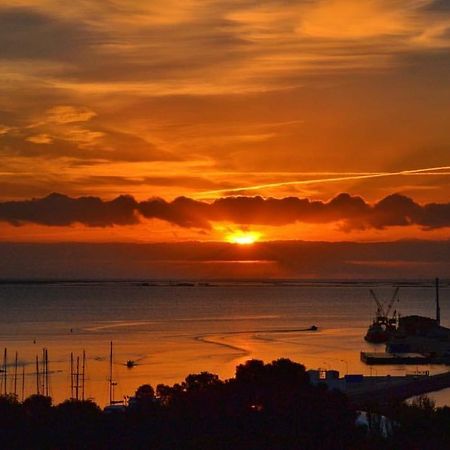 Atico De Lujo Con Vistas Al Mar Apartment Sant Carles De La Rapita Ngoại thất bức ảnh